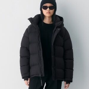 Aritzia Black Hooded Puffer Jacket
